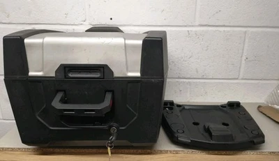 Maleta de equipaje Triumph Tiger 800 XC Adventure Top Box 36L 2011-2017 montaje T2351047 Foto 1 de 4