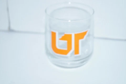 Tennessee Volunteers Vols Glass Vintage Shell Gas Station Tumbler Glass 1990 Cover
