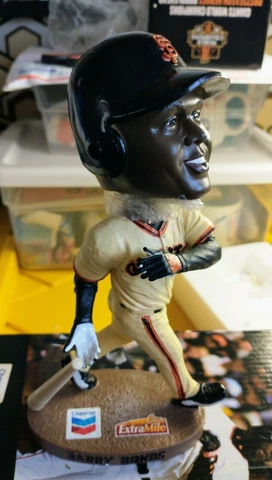 San Francisco Giants Barry Bonds 2002 Team Reunion SGA Bobblehead Cover