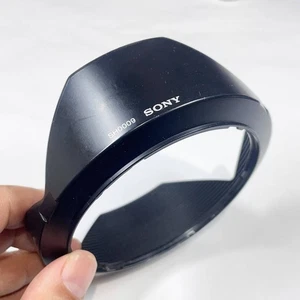 Parasol Sony ALC-SH0009 para DT 11-18 mm F4,5-5,6 SAL1118 - Imagen 1 de 3