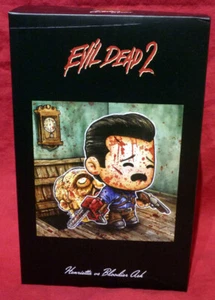 EVIL DEAD 2 Henrietta vs Ash Lootcrate exclusivo diorama versión salpicaduras de sangre - Imagen 1 de 2