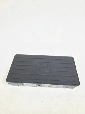 2019-2024 AUDI Q3 CENTER CONSOLE WIRELESS PHONE CHARGING MODULE ANTENNA OEM  - Image 1 of 4