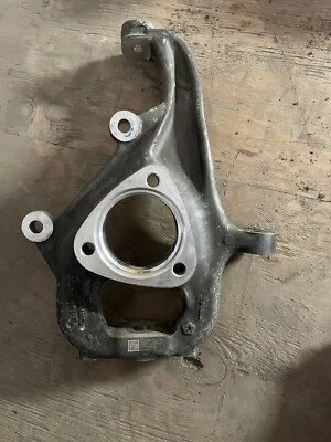 RAM 1500 2019-2023 nudillo delantero derecho fabricante de equipos originales NTO MOPAR 68265014AA***SINTO Foto 1 de 3