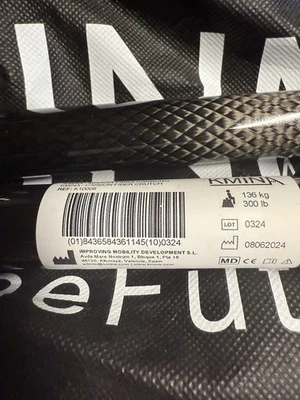 KMINA PRO - Folding Carbon Fiber Crutch (x1 Unit, Open Cuff), Forearm Crutch - Image 1 of 4