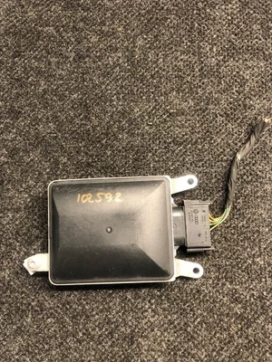 AUDI A7 QUATTRO 2012-2015 3,0 L módulo de asistencia de cambio de carril derecho 4G0907568H Foto 1 de 3