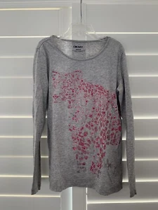 DKNY Girls Grey W/ Sparkly✨ Pink Leopard 🐆Top, Size Medium - Picture 1 of 3