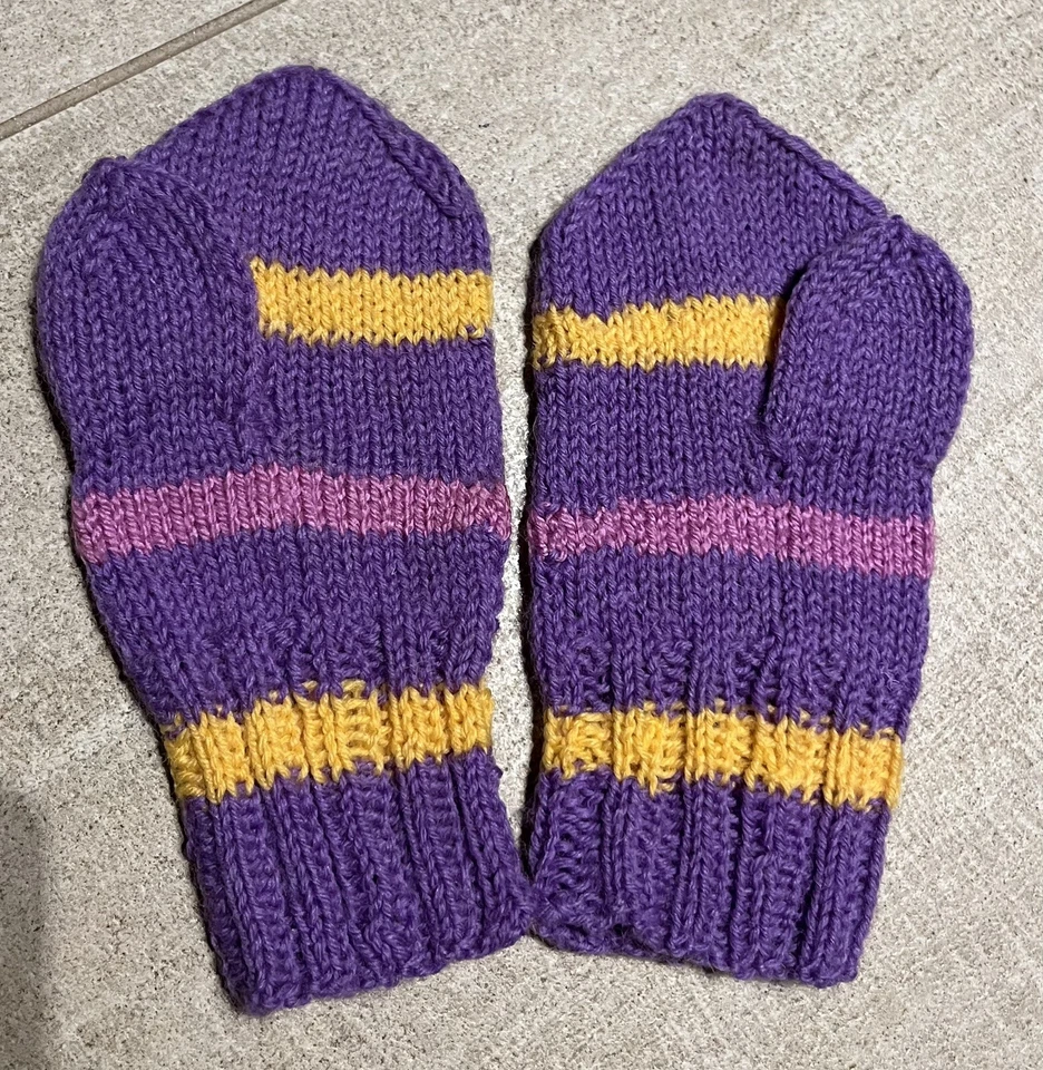 Girls Mittens Handmade Wool - Image 1 of 1