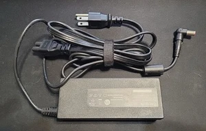 Genuine Targus AC Adapter Power Supply APA3201 APA32US w/Tip H1 and Power Cord - Picture 1 of 3