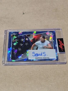 2025 Leaf Independence Day Sophia Smith USA Flag 2/3 Auto Autograph - Picture 1 of 2
