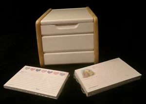 SOLID WOOD RECIPE BOX w/2 PACKS of 3" x 5" RECIPE INDEX CARDS - Picture 1 of 15