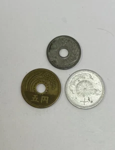 5 Japanese WWII Coins Different Denominations - Picture 1 of 2