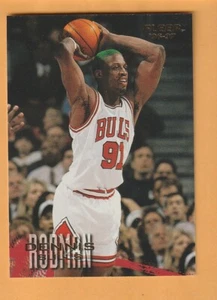 Dennis Rodman Chicago Bulls 1996-97 Fleer #16 10U - Picture 1 of 2