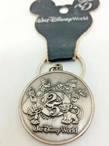 Disney World 25 Aniversario Llavero Celebración 1971-1996 Llavero, Medias - Imagen 1 de 4