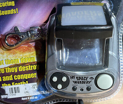 Excalibur Space Invaders Electronic Portable Handheld Keychain Game Model 402-CS