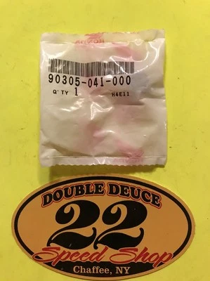 Tuerca de eje original Honda NOS 90305-041-000 S65 NA50 TRX70 TRX125 C70 Foto 1 de 3