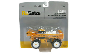 1/64 ERTL 1254 Rogator fertilizer spreader