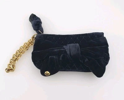 Bolso sin asas de muñeca de terciopelo JUICY COUTURE AZUL MARINO grande con lazo acolchado de noche  Foto 1 de 4