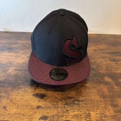 New Era Seattle Mariners 59FIFTY Hat 7 3/8 | Cooperstown Bred Black Red | Fitted - Image 1 of 4