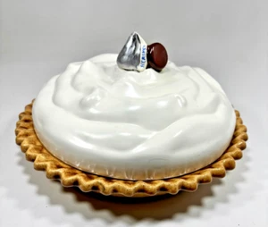 Vintage Hershey's Kisses Chocolate Mousse Pie A La Carl Recipe 11" Ceramic Dish - Picture 1 of 6