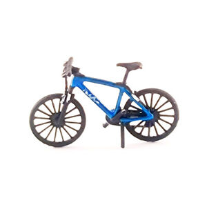 1:64 Painted Figure Mini Model Miniature Resin Diorama Mountain Bike Bicycle BL