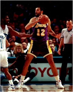 Vlade Divac-Los Angeles Lakers-8x10 Basketball Photo - Picture 1 of 1