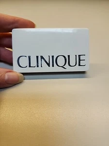 Clinique All About Shadow Quad~Grafito~Bombas moradas~Lavanda~Ojos de ángel Nuevo - Imagen 1 de 4