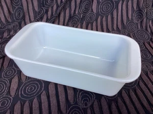 Pyrex Vintage White Milk Glass Loaf Pan #213 for Bread and Baking Casserole Dish - Picture 1 of 6