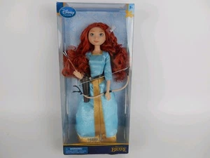 Disney Store Prinzessin Pixar Brave Merida Puppe mit Pfeil und Bogen blaues Kleid - Bild 1 von 11