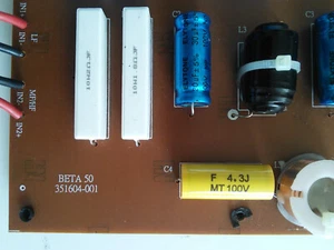 Infinity Beta 50 crossover - Picture 1 of 2