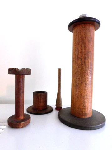 4 Vintage Primitive Wood Spool Textile Yarn Loom Industrial Bobbin antique Cover