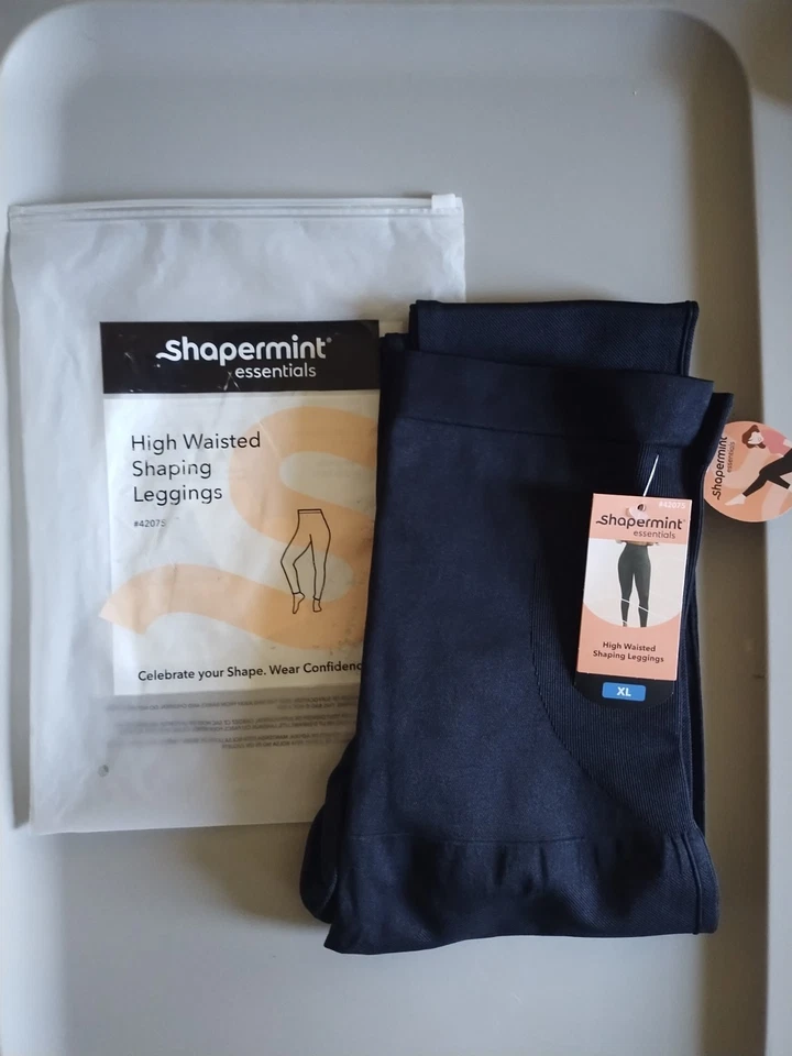 Shapermint Essentials Women's High Waisted Shaping Leggings 42075 - Black Large