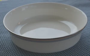 Cuenco de verduras redondo sin aliento de 8", de NORITAKE Fine China, 7704 - Imagen 1 de 5