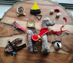 1960's Vintage Barbie DOG 11PCS DOG N DUDS #1613 Collars Hats Leashes Food Coats - Picture 1 of 13
