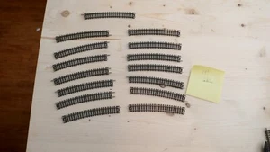 Lot of Fifteen (15) Atlas Curved Track, 19" Radius - Picture 1 of 1