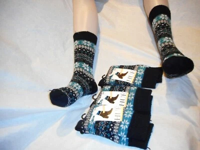 N/W/T Hue Women FAIRISLE STRIPE NAVY MULTI COLOR Boot Ankle Socks SIZE O/S - Image 1 of 4