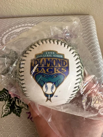 1998 ARIZONA DIAMONDBACKS INAUGURAL SEASON SNAKESKIN BASEBALL New In Package Cover