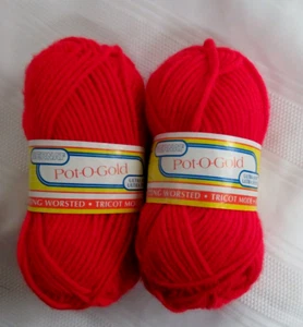 2 Bernat POT O'GOLD Yarn ~SCARLET #7225 (Red) Ultra Soft ~50g 1.75oz LOT~New - Picture 1 of 6