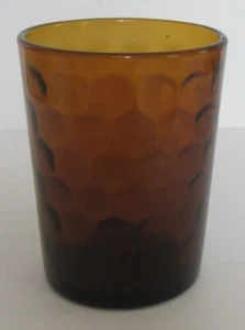 VINTAGE DARK AMBER HONEYCOMB PATTERN w/DAISY BOTTOM GLASS TUMBLER~3 5/8" - Picture 1 of 7