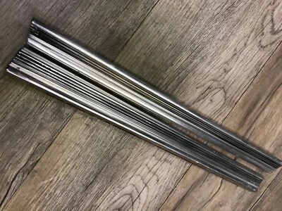 Pontiac Acadian Canso 1967 usado fabricante original raro cinturón inferior molduras panel frontal 1/4 Foto 1 de 4