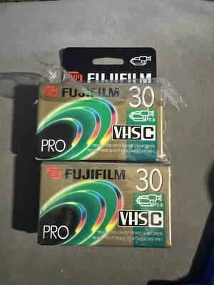 Paquete de 2 cintas de videocámara en blanco premium FujiFilm Pro VHS-C PHG-TC30 NUEVAS Foto 1 de 2