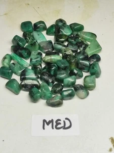 Emerald Tumbles - High-Quality Gemstone for Abundance and Renewal 50g LOT - Picture 1 of 7