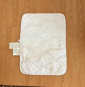 Waterproof Quilted Bassinet Liner Quilted White By Circo - Picture 1 of 10