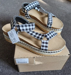 SIMPLY BE Women's Black Gingham Marcy Extra Wide Sandals UK Size 7 BNIB - Picture 1 of 7