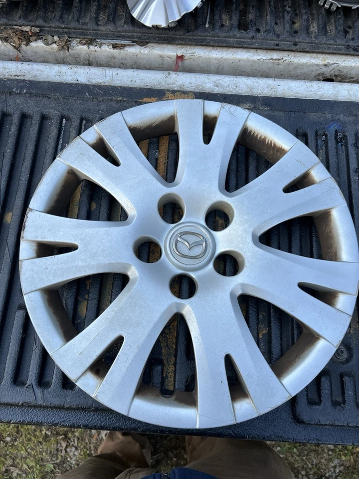 broken clips 09 10 11 12 13 MAZDA 6 16” wheel cover hub cap 56554 - Image 1 of 4