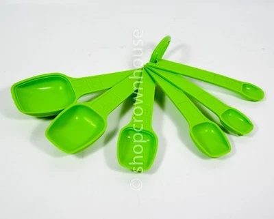 VTG Tupperware Measuring Spoons Green on D Ring SET OF 6 - Image 1 of 2