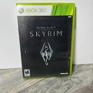 The Elder Scrolls Skyrim (Microsoft Xbox 360, 2011) Complete - Picture 1 of 3