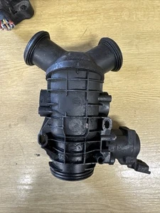Range Rover Sport L320 2.7 TD V6 Throttle Body with Intake Elbow (467Q9L444CH - Picture 1 of 6