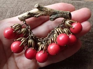 Vintage Miriam Haskell Early Unsigned Bright Red Grape Dress/Fur Clip Brooch - Picture 1 of 7