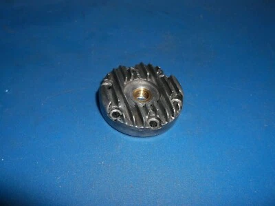 OLD VINTAGE USED (FOX.35 STUNT HEAD) -.  REPAIRED PLUG THREAD, GUARANTEED BY ME - Image 1 of 2