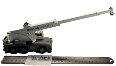 Conrad 1/50 Scale 2093/0 - Demag AC 40-1 Telescopic Crane - White - Image 1 of 4